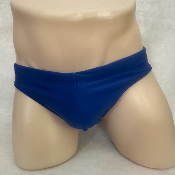 Tulio Pouch Swim Briefs Small 30-36" Gently worn 85% polyamide / 15% elastane - Picture 4 of 4